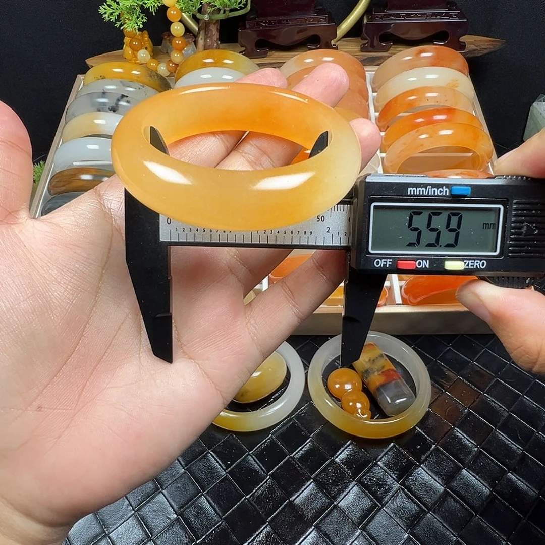 石英质玉（黄龙玉）未镶嵌手镯