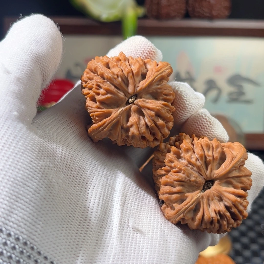 2***丶吊坠文玩核桃南疆