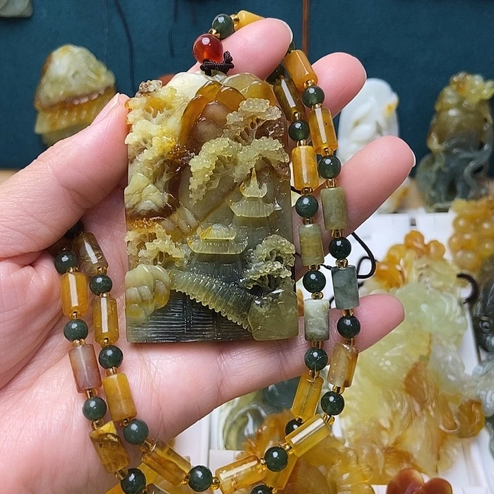蛇纹石玉合金颈饰