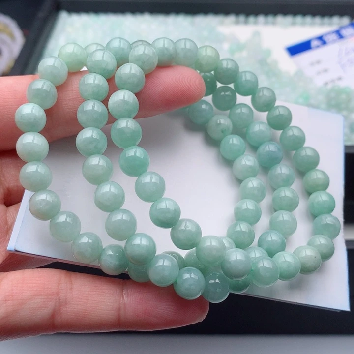 翡翠未镶嵌手链多样性