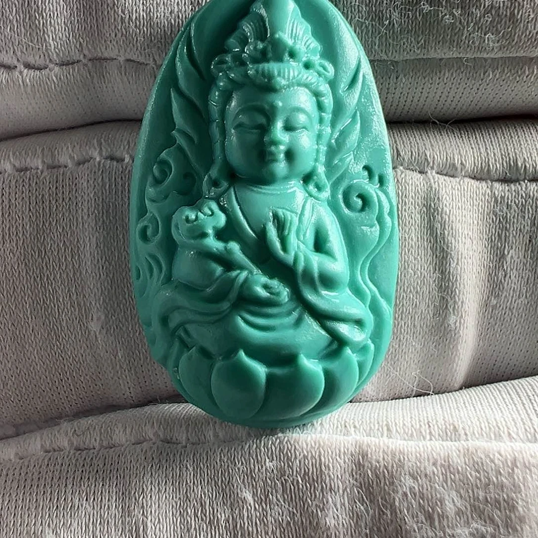 绿松石未镶嵌挂件