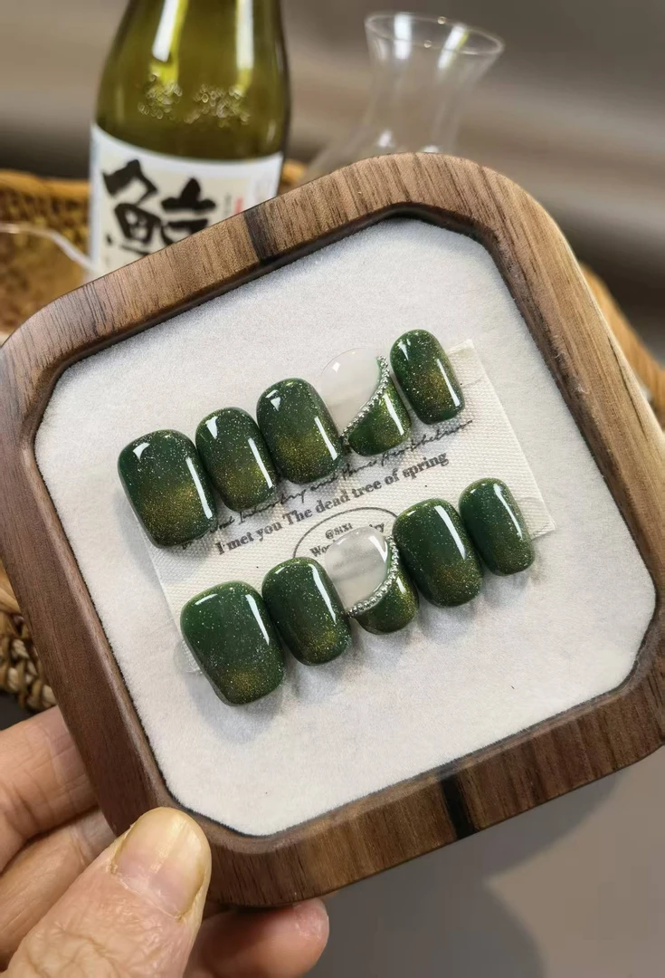 苏苏#纯手工绿色猫眼金黄透色立体建构穿戴甲