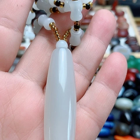 玛瑙/玉髓颈饰合金