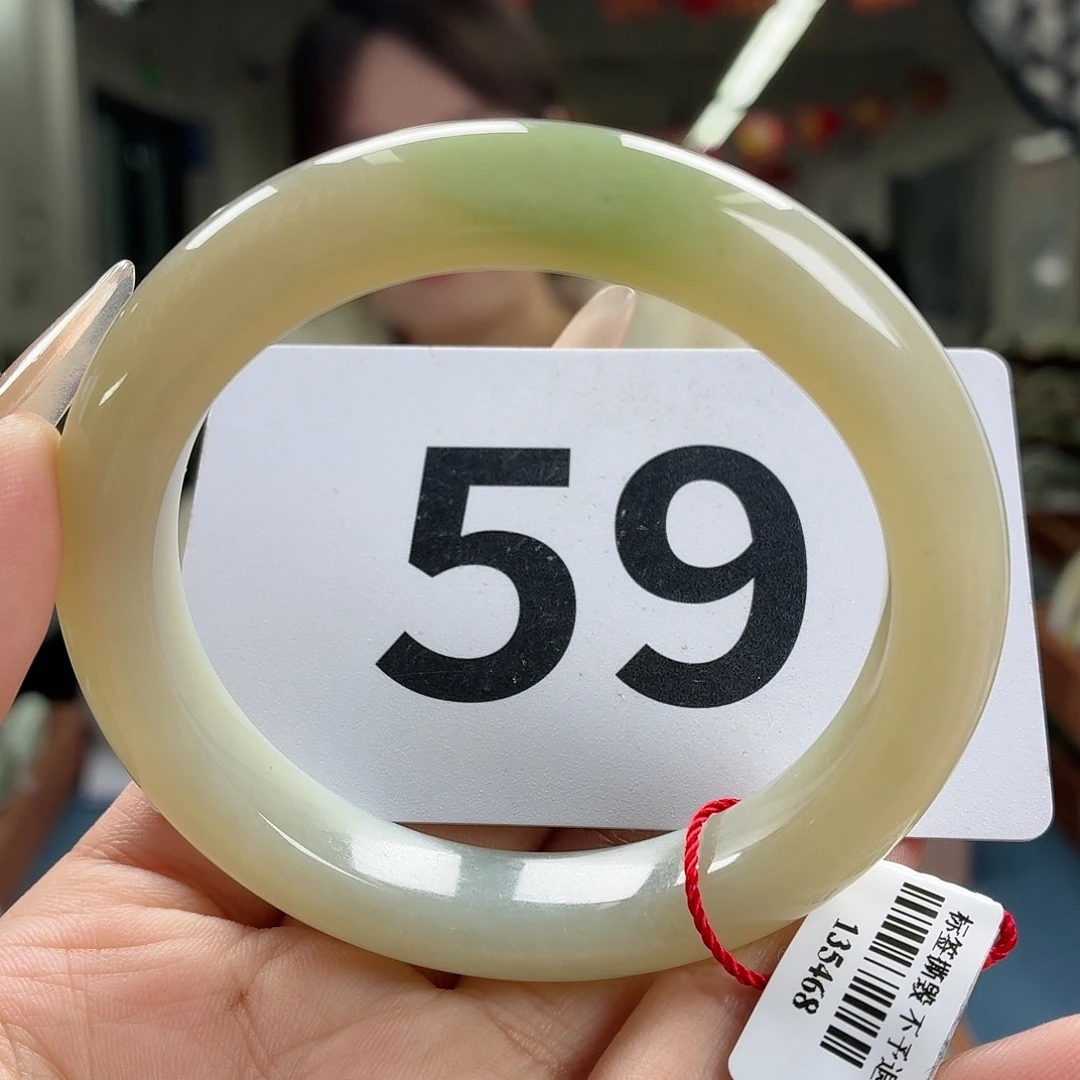 和田玉未镶嵌手镯微瑕