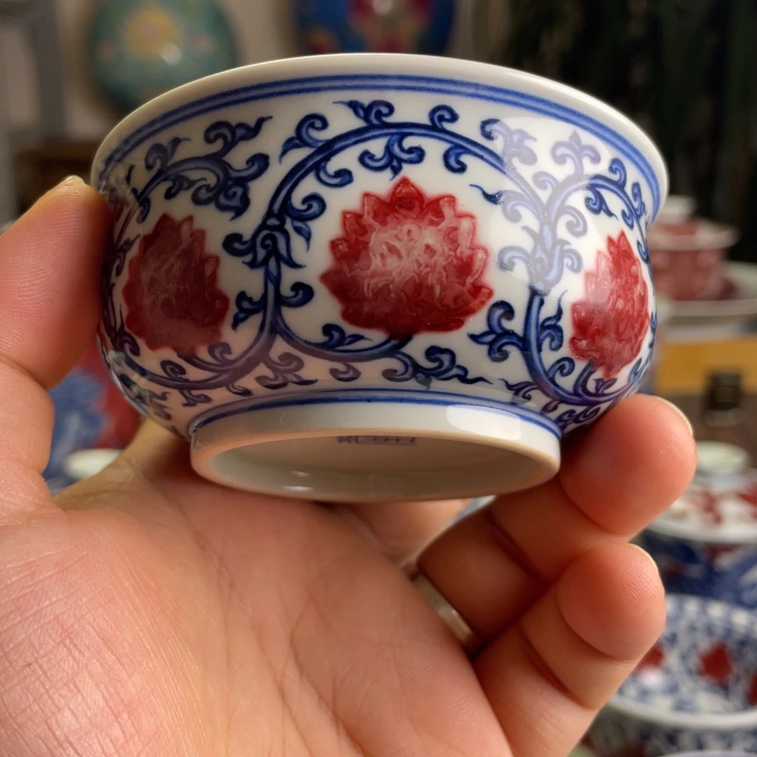 釉里红金刚莲双线杯子