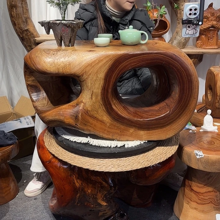 香樟木香樟木根雕凳子一物一拍编号166长55宽33高36