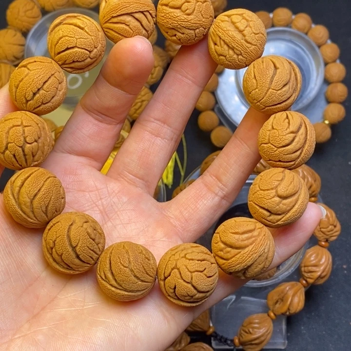 桃核吊坠秦岭龙纹桃核18尺寸