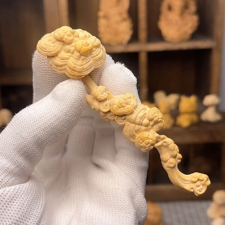 木灵芝黄杨木摆件十公分