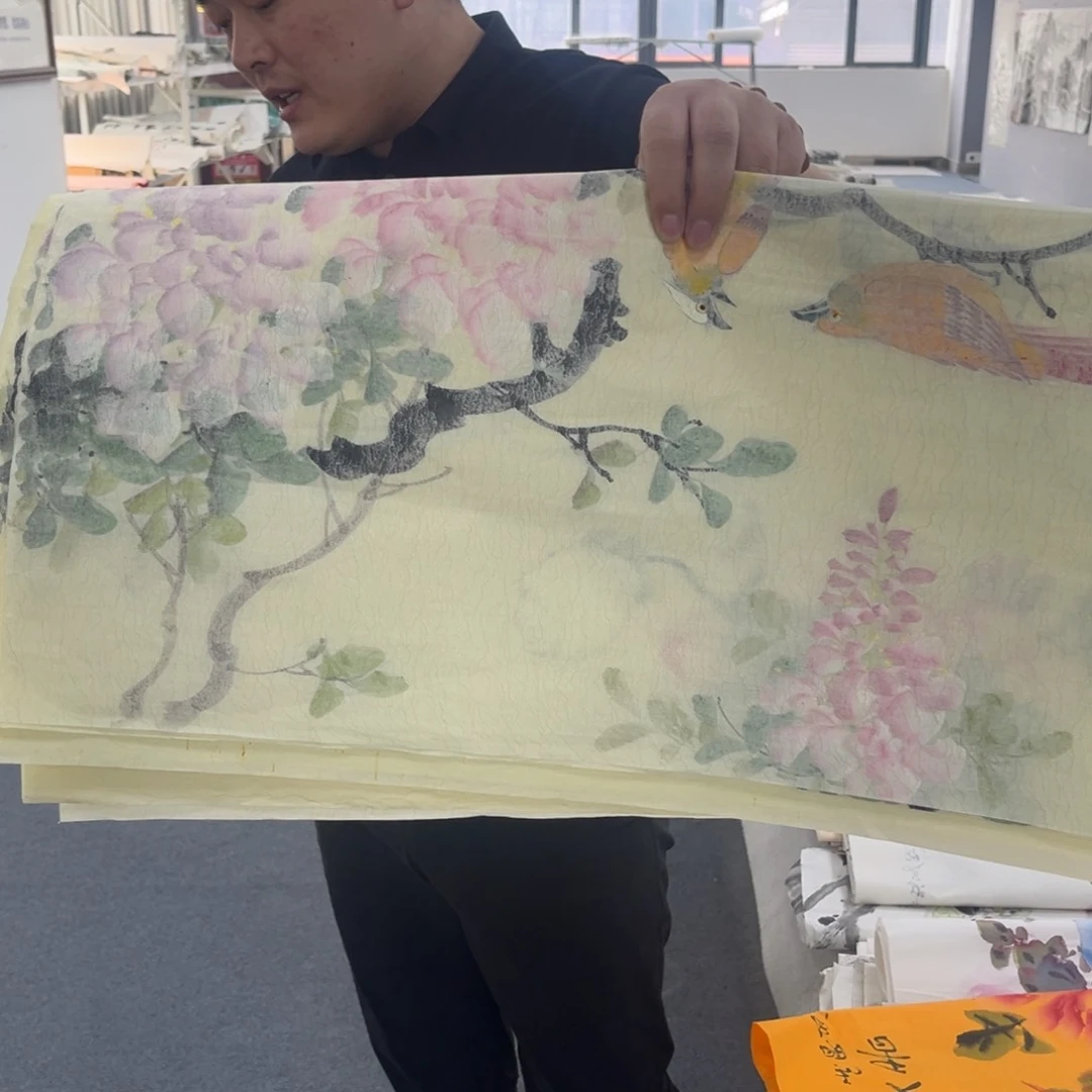 双***月国画卖字画的小帅哥