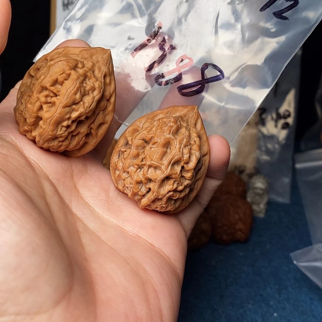 大****文玩核桃手串火苗