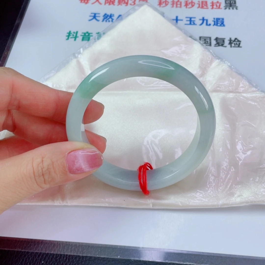 ℳ***.翡翠手镯未镶嵌天然