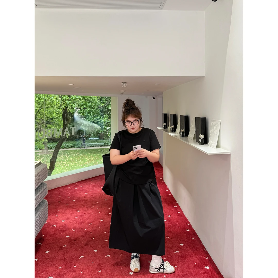 老章和小胖PONGKIKI时髦小黑裙大码夏季高腰半身裙显瘦遮肉花苞裙