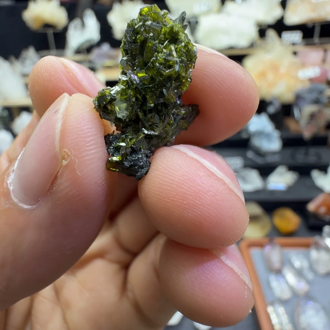 雪***人石材天然水晶摆件