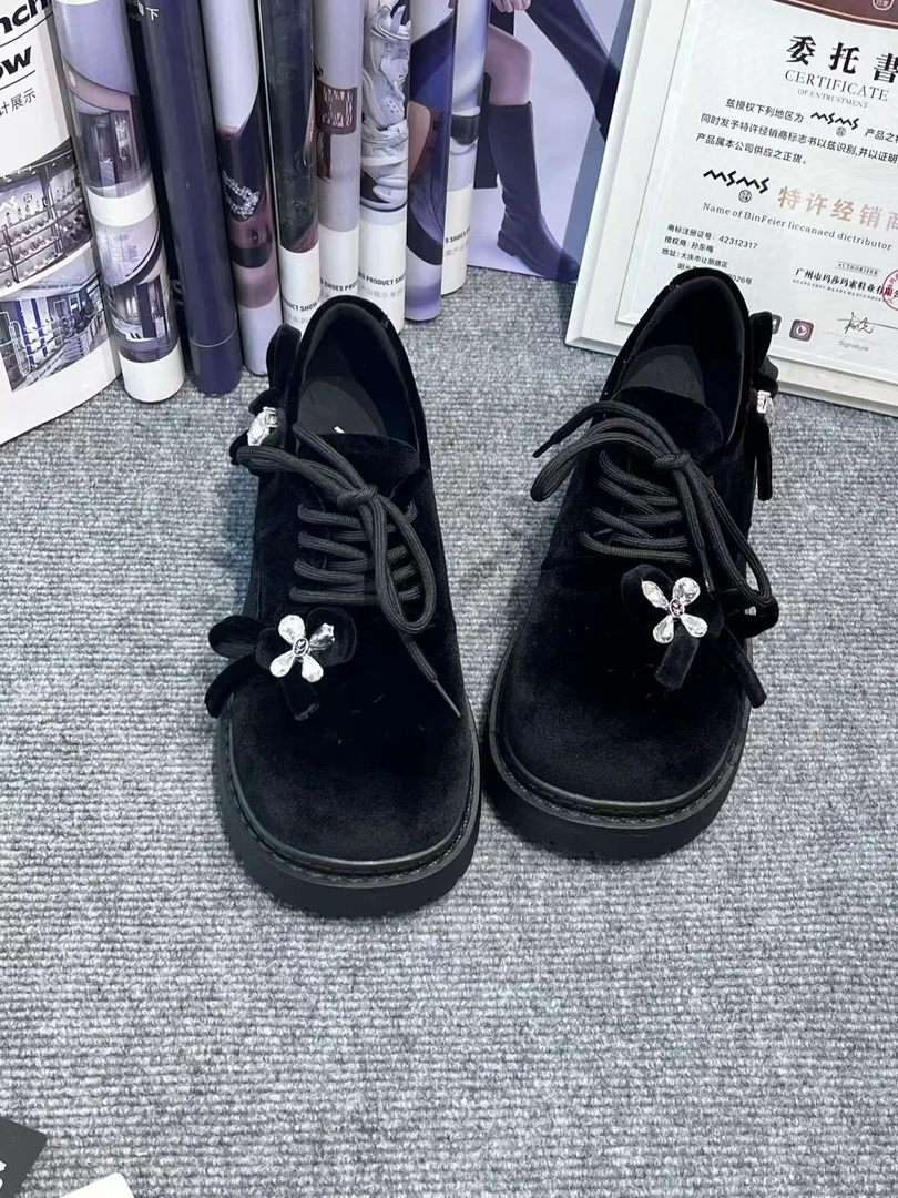 8201-3玛莎玛索2025早春新款中跟薄款水钻英伦风羊猄皮黑色乐福鞋