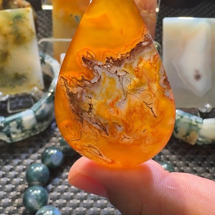 玛瑙/玉髓颈饰未镶嵌恒