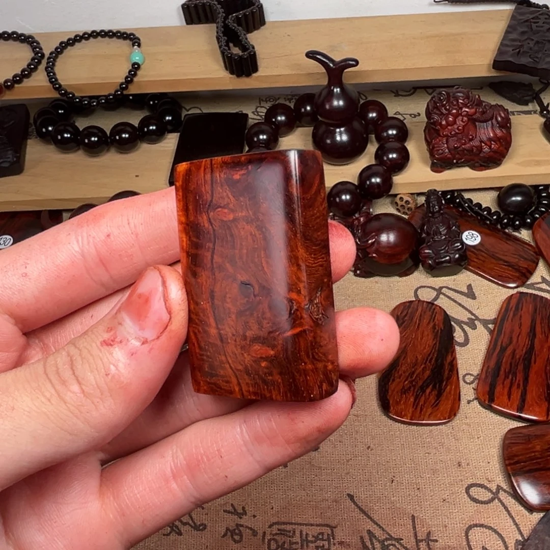 ****莉把件小叶紫檀印度小叶紫檀