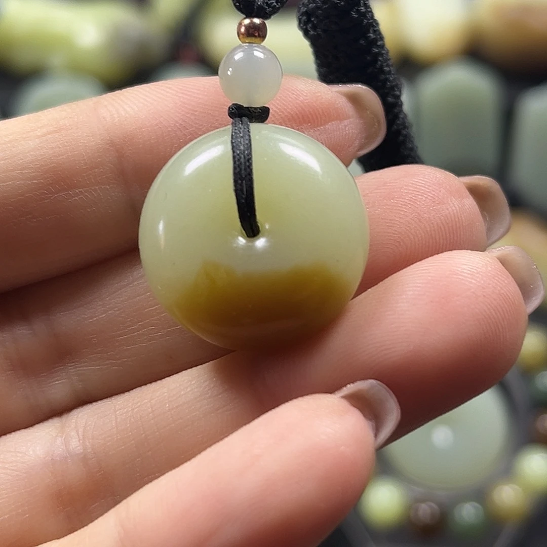 和田玉未镶嵌吊坠(不含链)