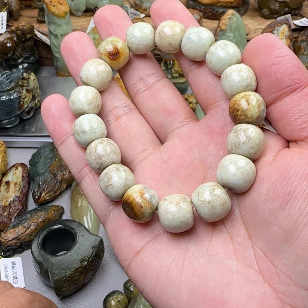 岫岩河磨玉（透闪石质玉）未镶嵌珠宝奇石