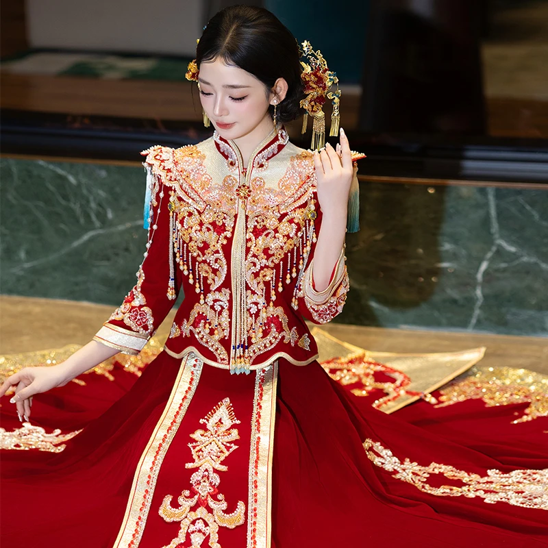 秀禾服新娘2025新款结婚中式婚纱凤冠霞披高端出阁服嫁衣秀和秋冬