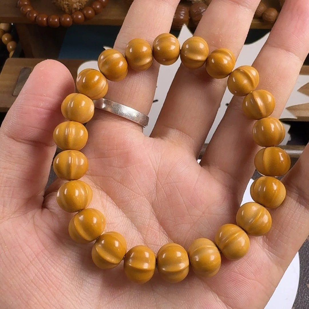 猴头核桃手串鲨鱼