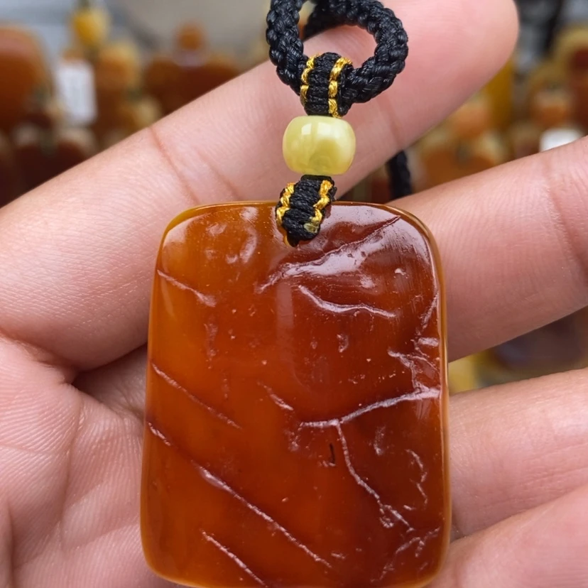 【闪购商品】未镶嵌颈饰琥珀