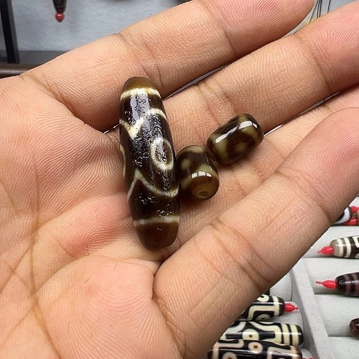 玛瑙/玉髓未镶嵌吊坠(赠链)