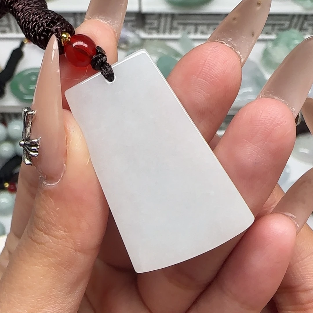 翡翠未镶嵌颈饰79