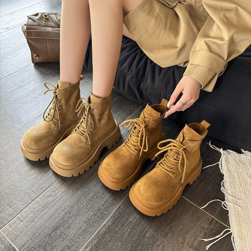 欧货2025秋季新款磨砂真皮厚底马丁靴女英伦风复古大头机车短靴子