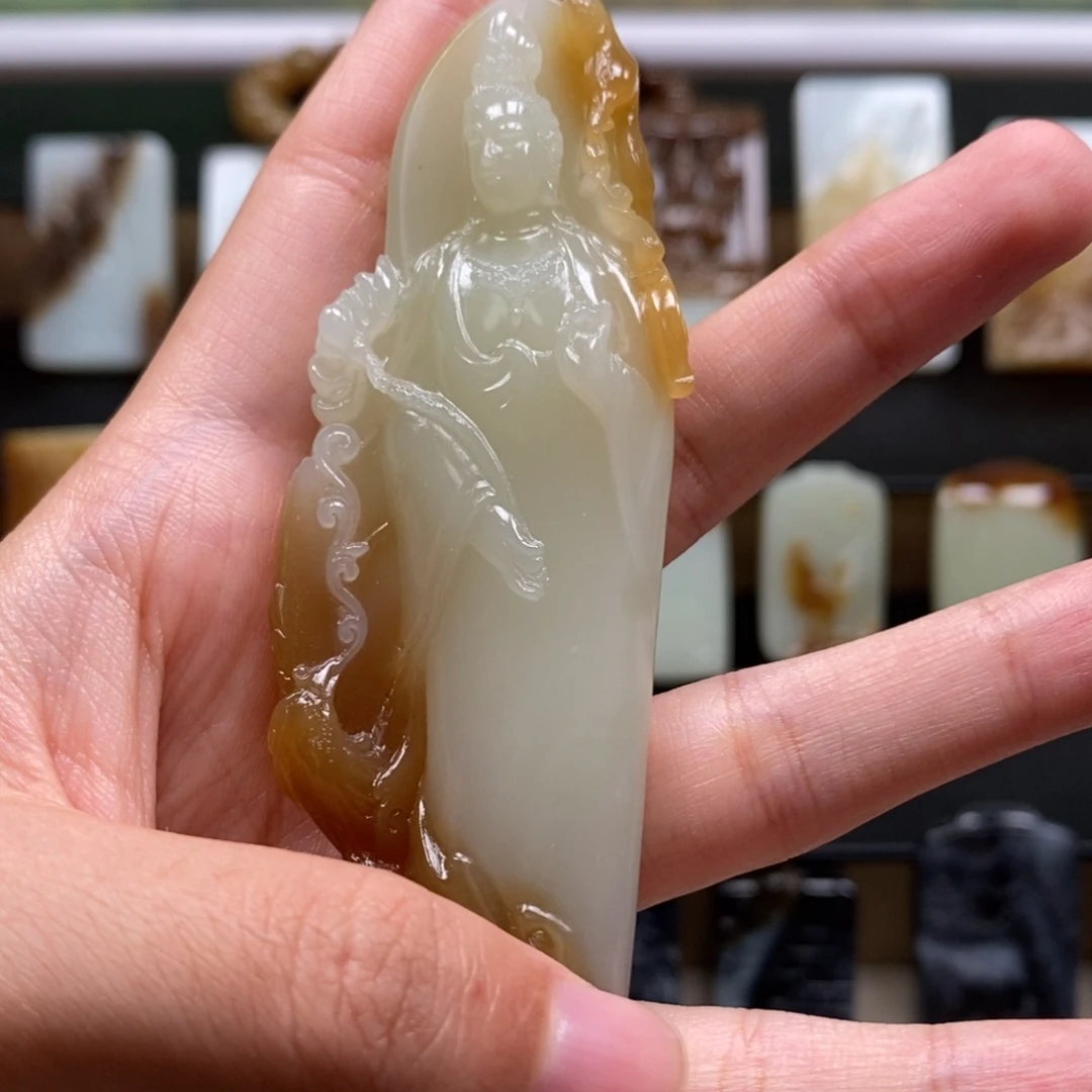 未镶嵌和田玉（糖玉）挂件