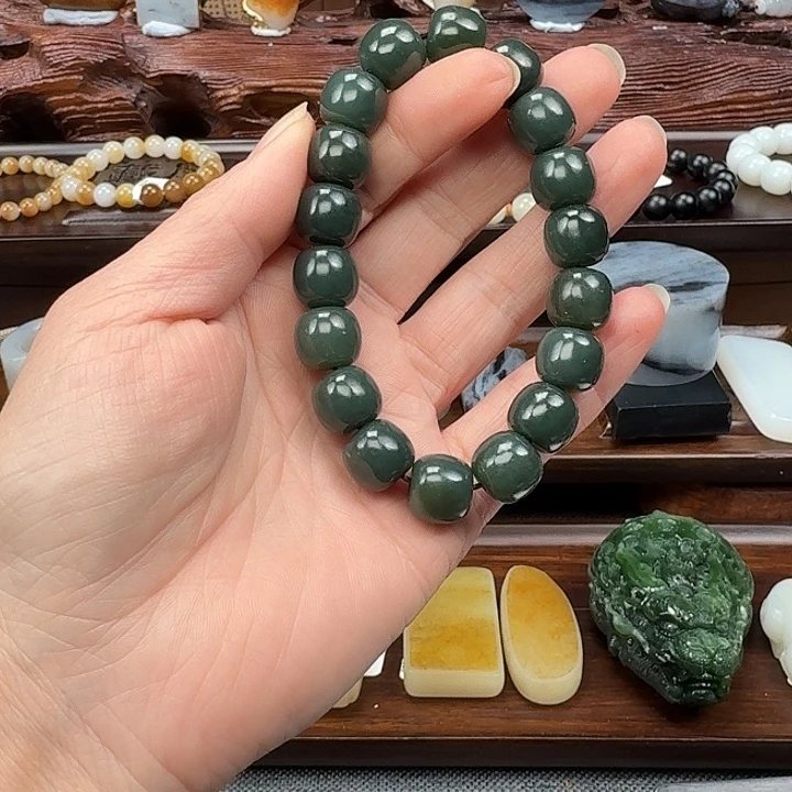 和田玉（糖玉）未镶嵌项链