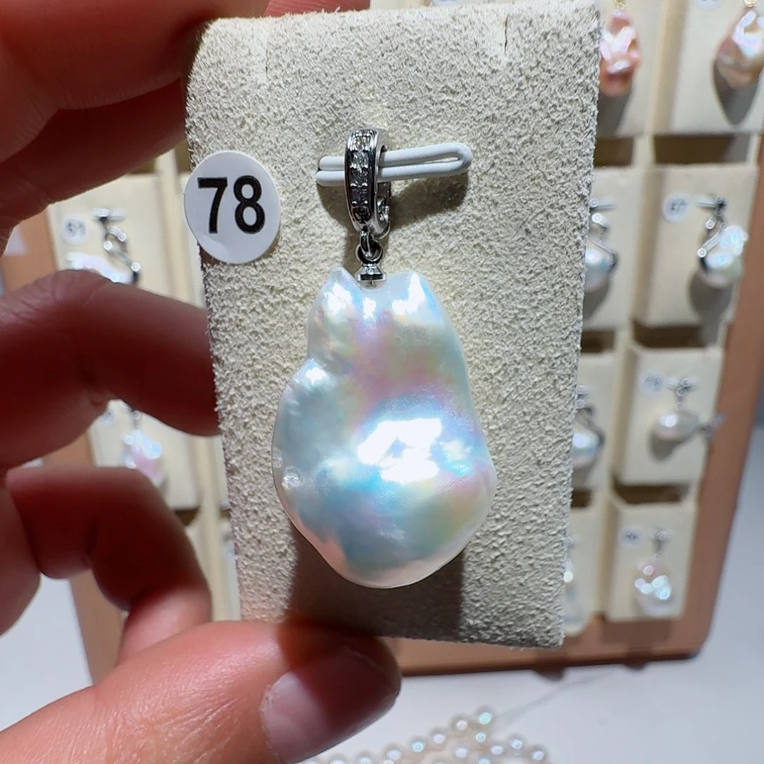 淡水珍珠颈饰合金