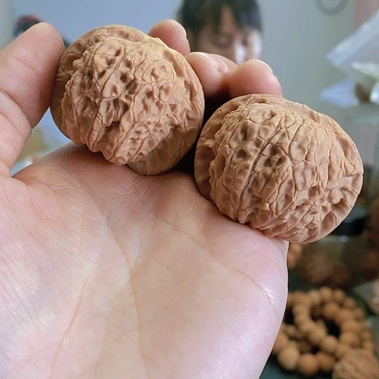【闪购商品】把件文玩核桃45血麒麟尖黄