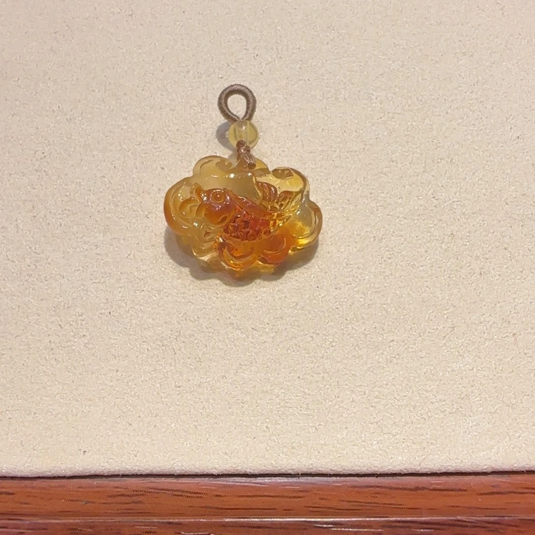 琥珀未镶嵌裸石平安锁小吊坠