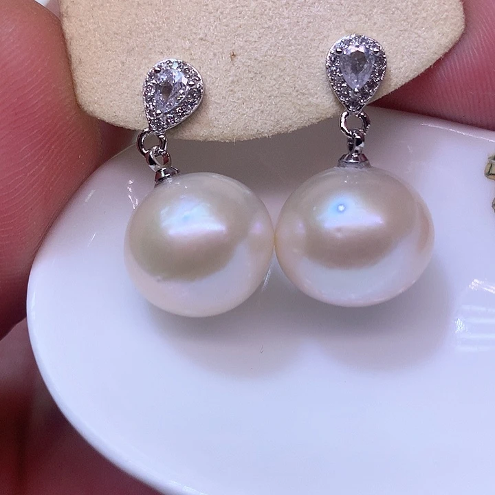 银S925镶嵌耳饰淡水珍珠