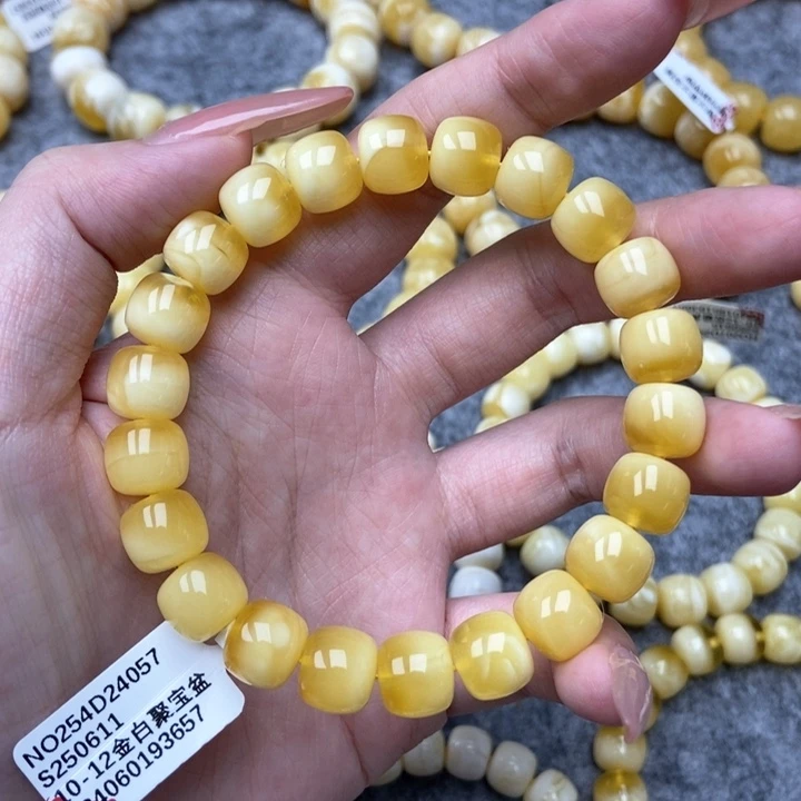 琥珀未镶嵌珠宝奇石10