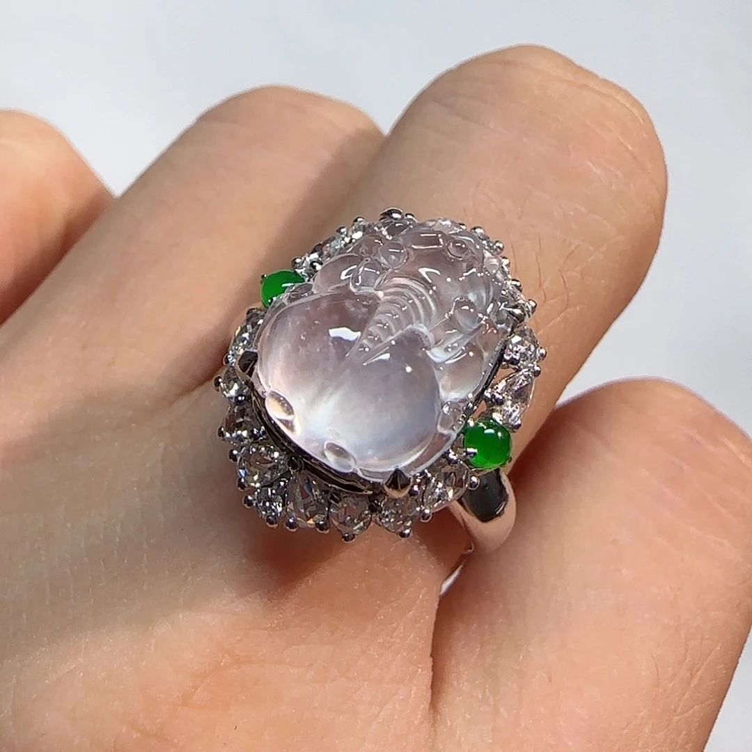 翡翠戒指18K金镶嵌貔貅