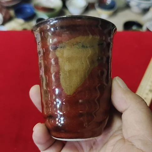 瓷片瓷片，各种摆件，均有瑕疵。沙锅！