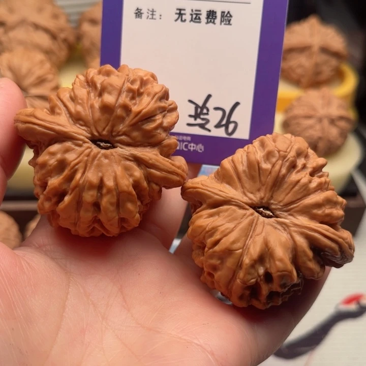 吊坠文玩核桃n****g文玩核桃26