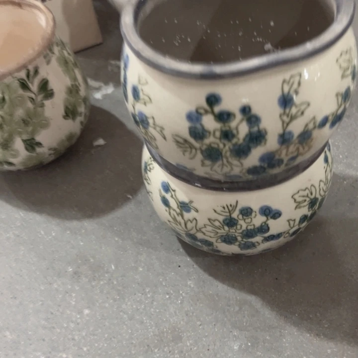 2个有孔花盆高9内口11