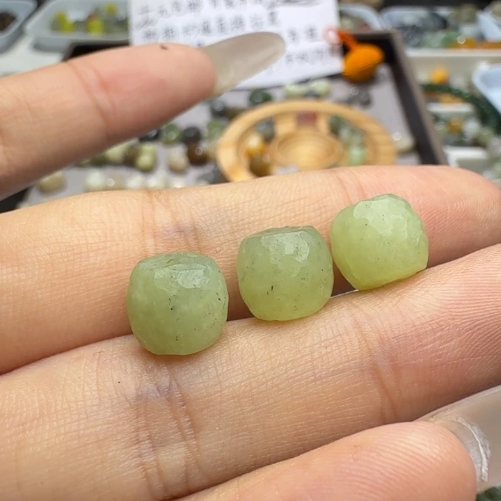 未镶嵌和田玉珠宝半成品