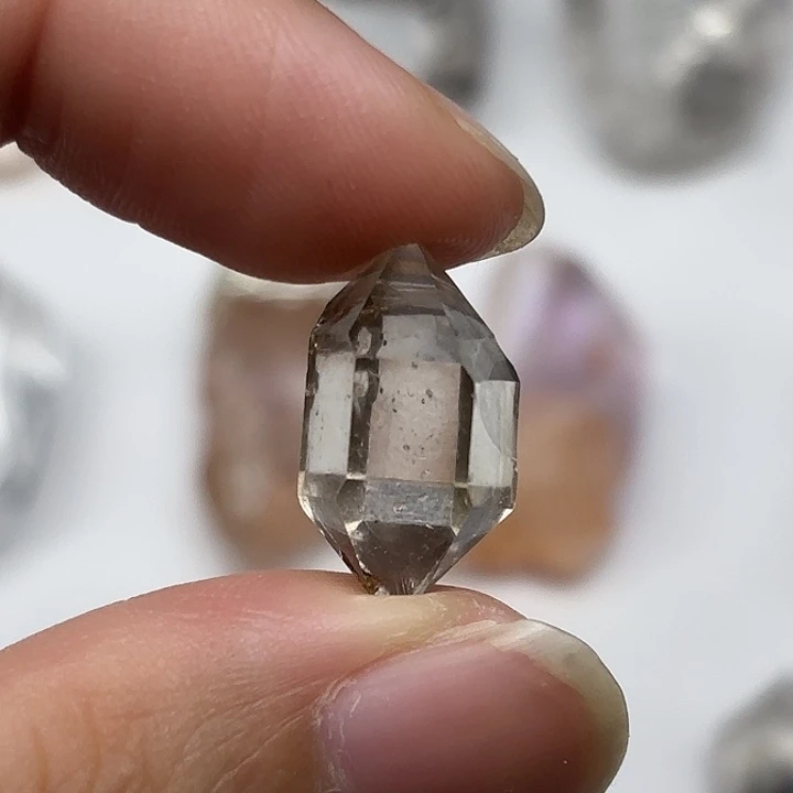 水晶未镶嵌颈饰闪灵钻19mm