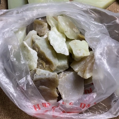 和田玉未镶嵌颈饰忧**生