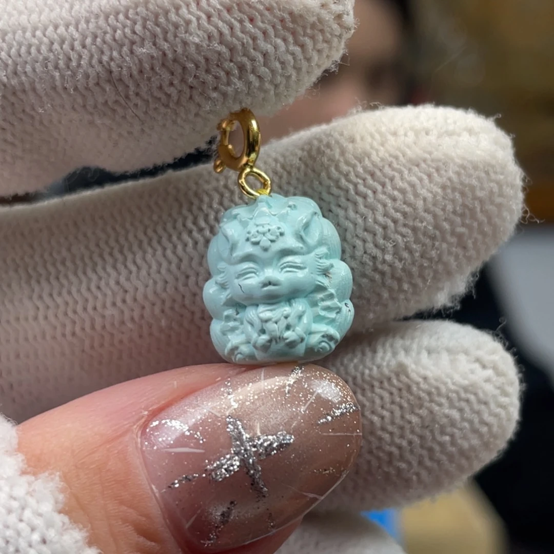 绿松石未镶嵌挂件