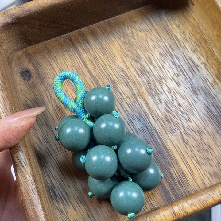 泥塑芳华碧苍1.8葡萄挂饰