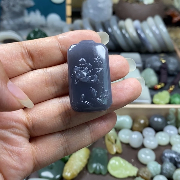 和田玉未镶嵌颈饰t***油