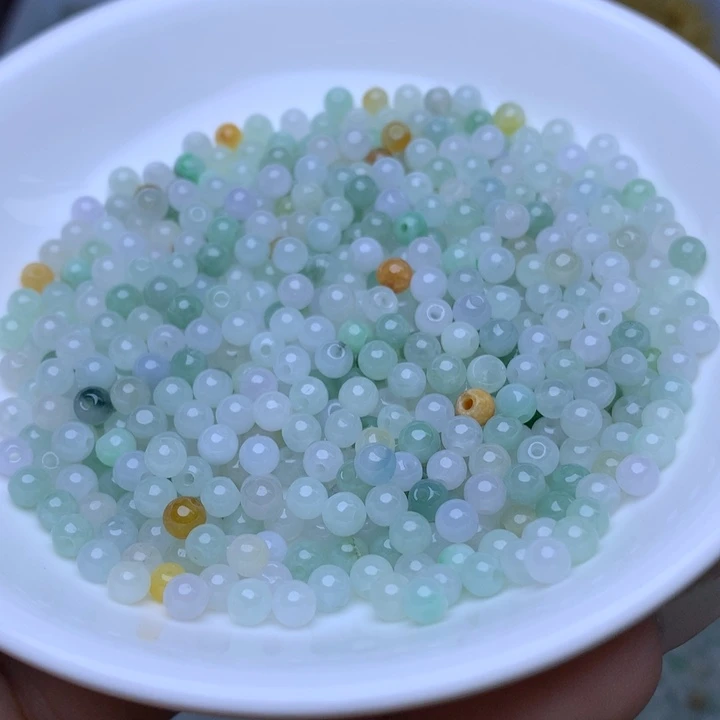 翡翠散珠卡3.8冰绿白100个