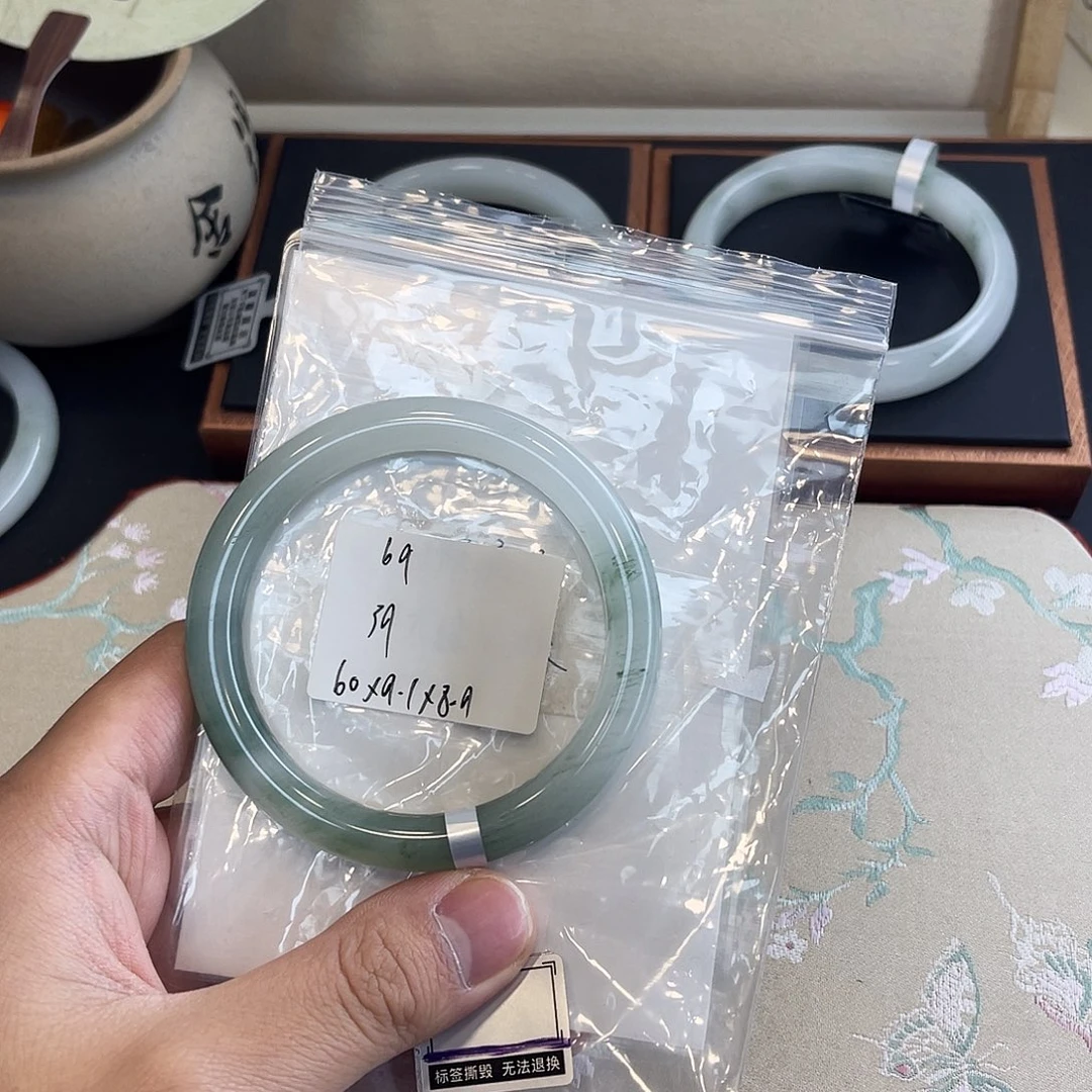 石英质玉未镶嵌手镯69