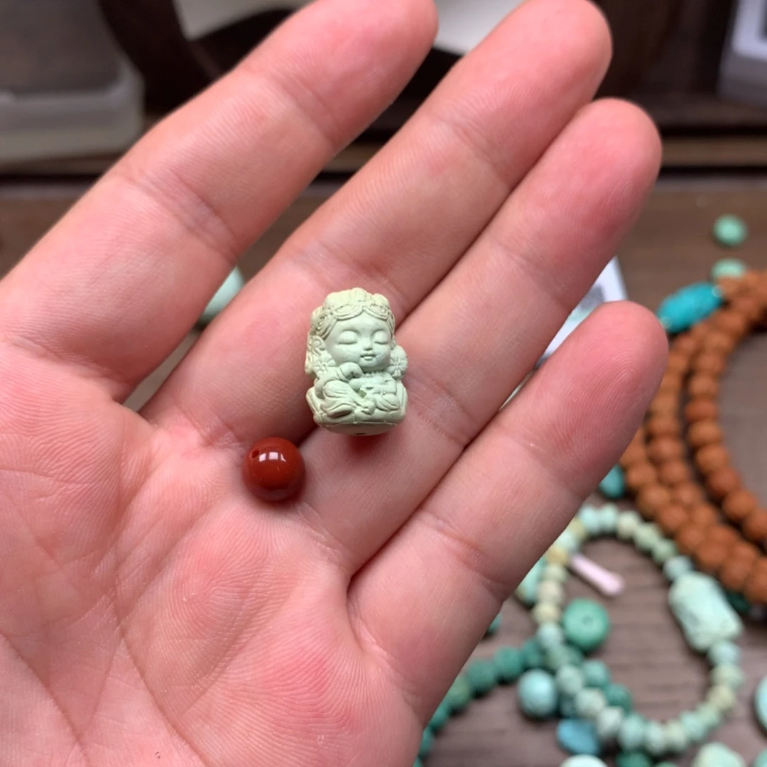 南红玛瑙未镶嵌雕刻