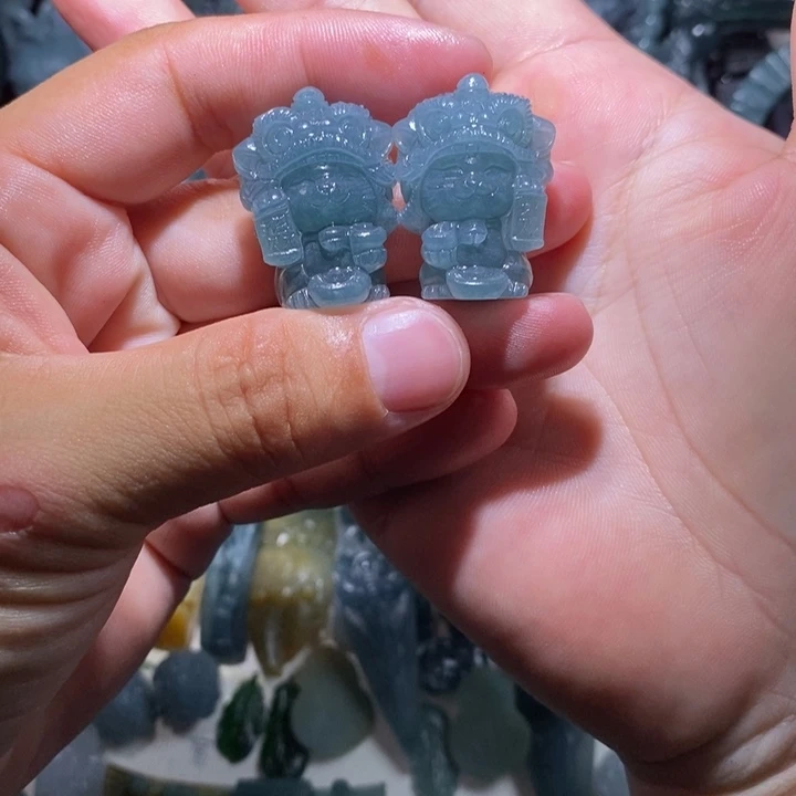 定制翡翠未镶嵌毛货