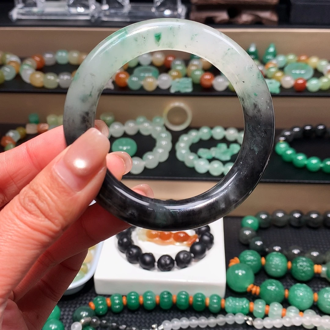 石英质玉未镶嵌手镯